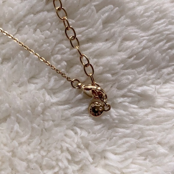 ‘E’ necklace - Picture 5 of 5